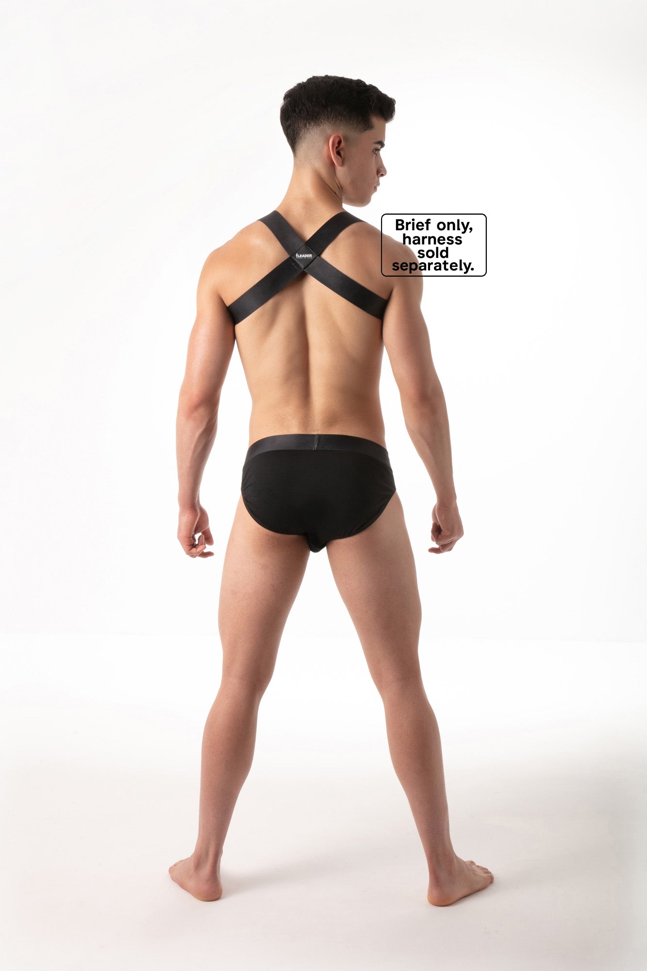 LEADER Essentials Brief Black
