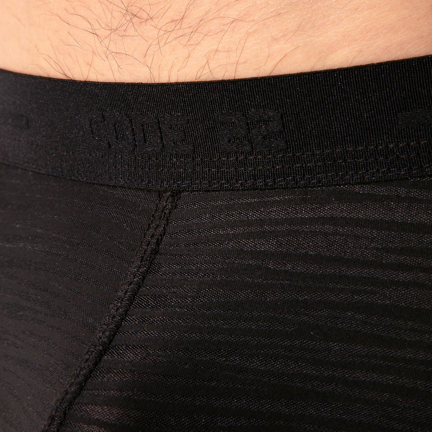 CODE 22 Zebra Thong Black