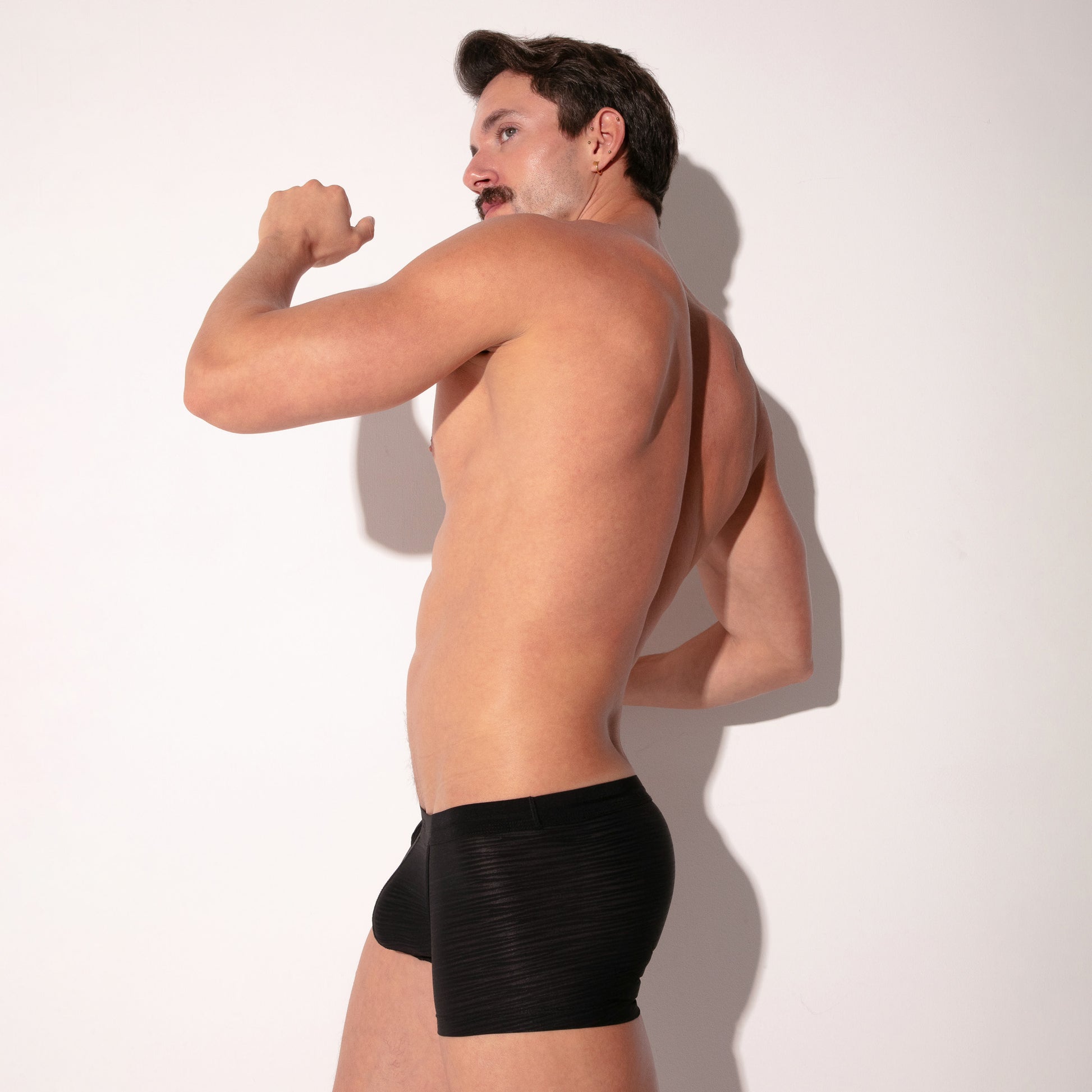 CODE 22 Zebra Trunk Black