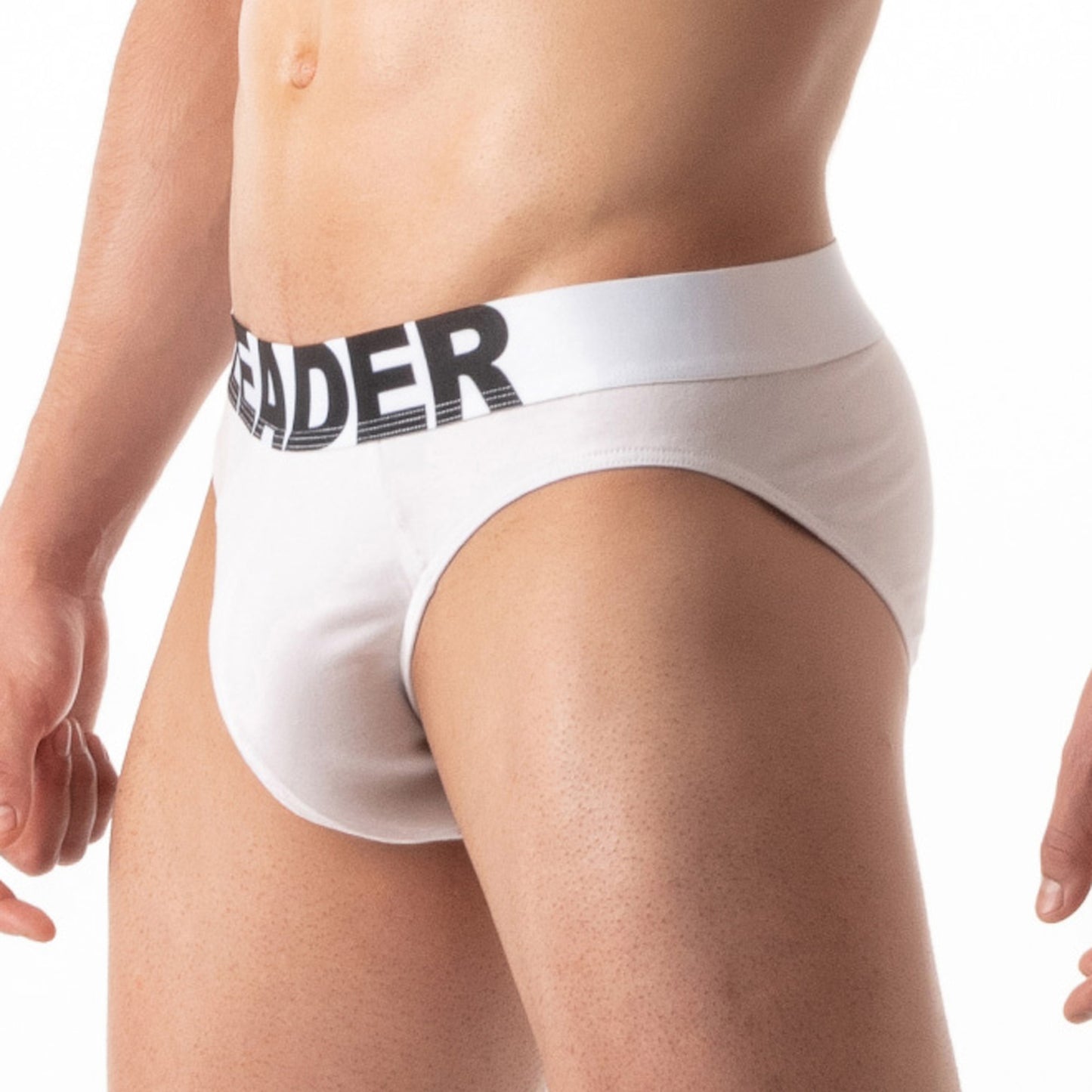 LEADER Essentials Brief White